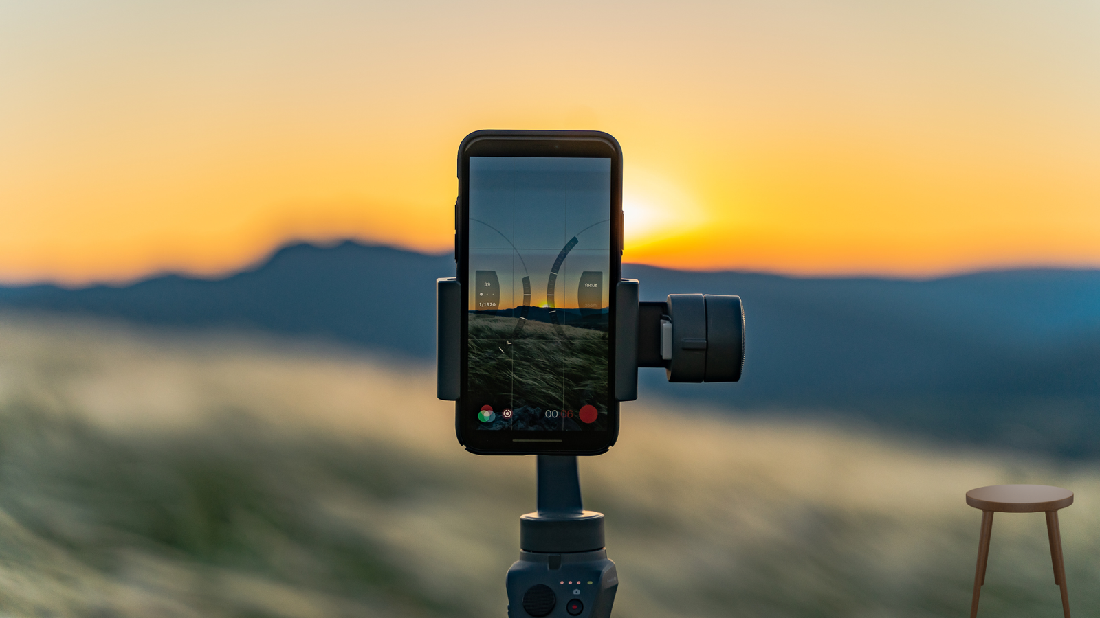 tripod backgrd